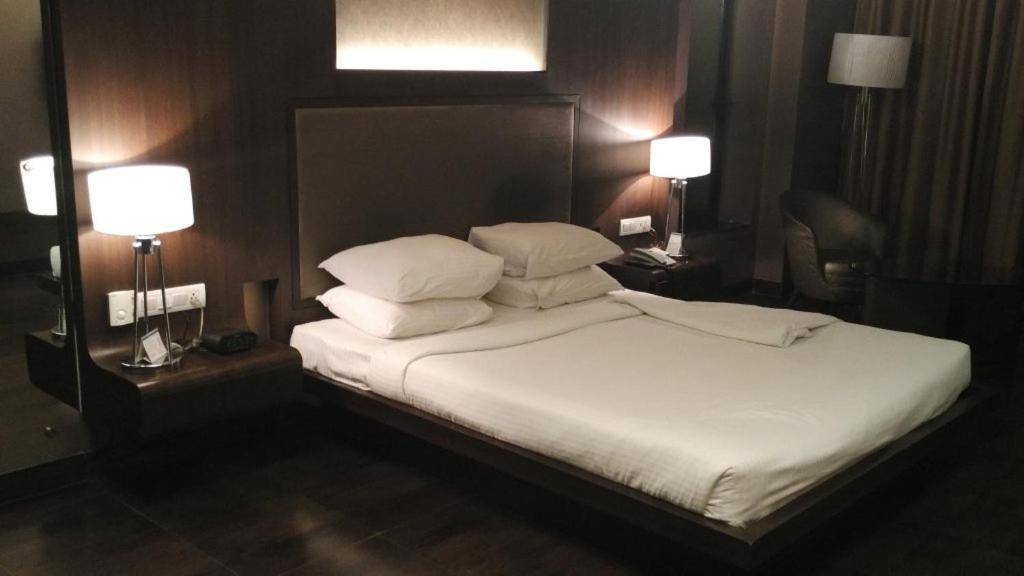 Cocoon Luxury Business Hotel Dhanbād Kültér fotó